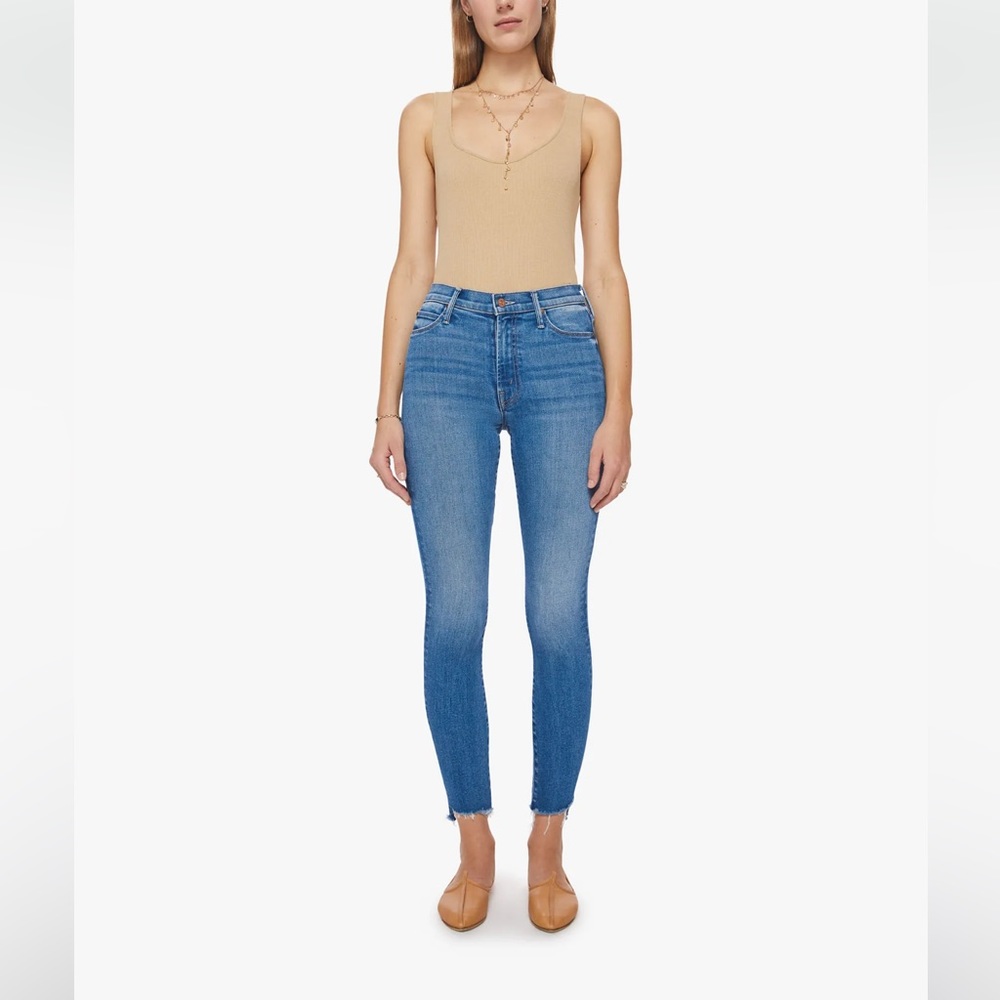 Mother Jeans The Stunner Zip Ankle Step Fray